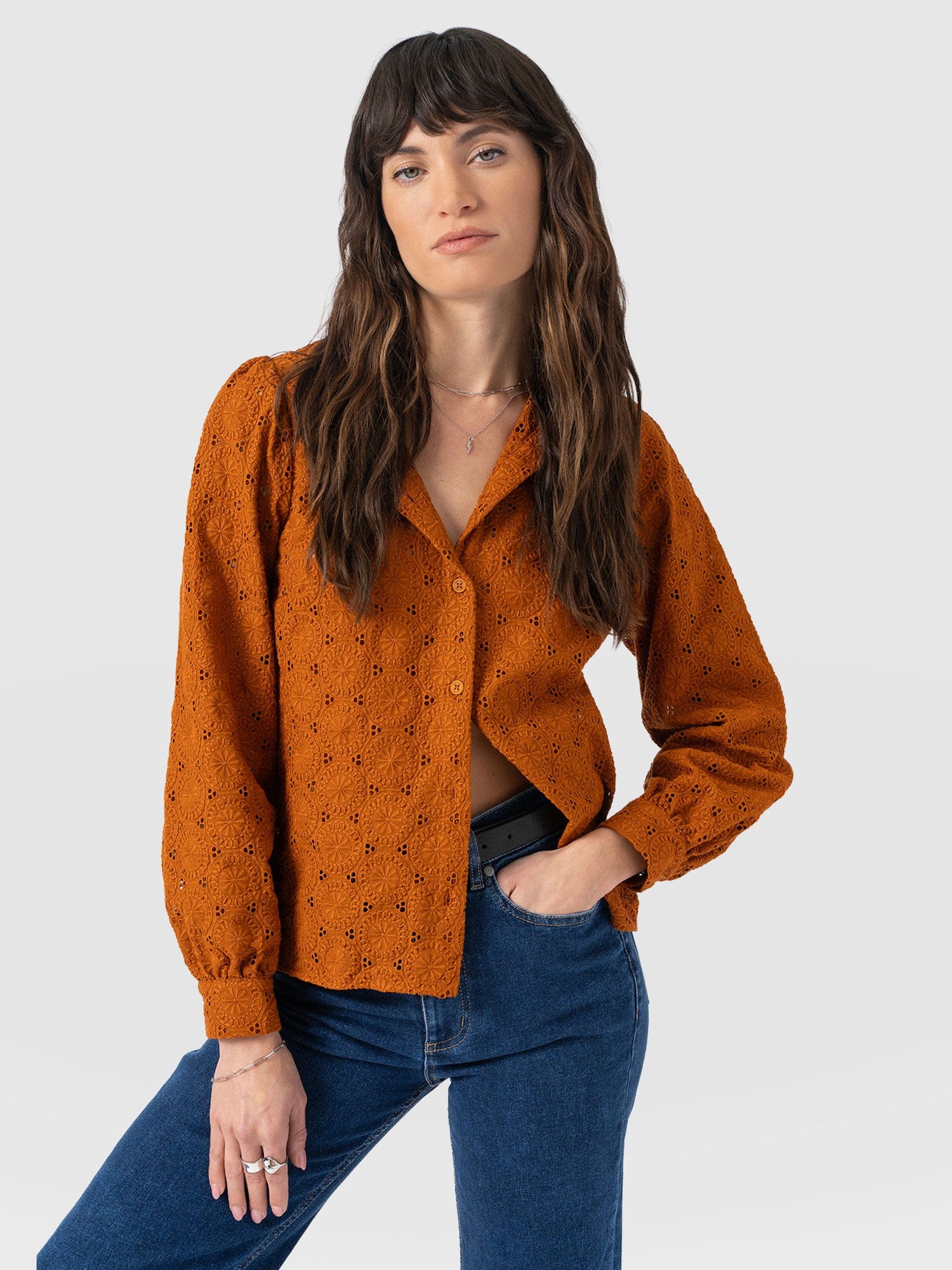 Tabitha Blouse Tan - Women's Blouses | Saint + Sofia® EU